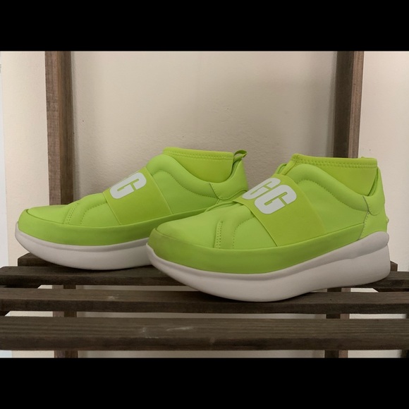 UGG LIME GREEN - Picture 2 of 8